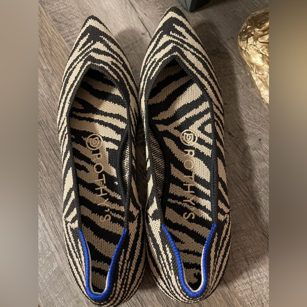 Rothy's - EUC - The Point Flat in Black Zebra Print, Size 6